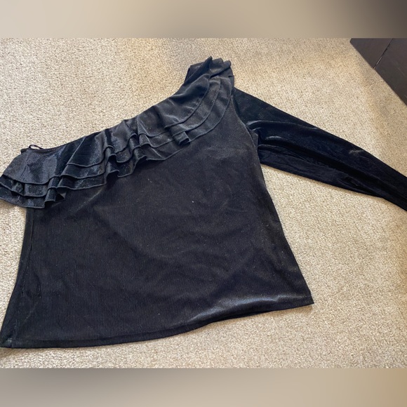 One shoulder black top size XL - Picture 2 of 3